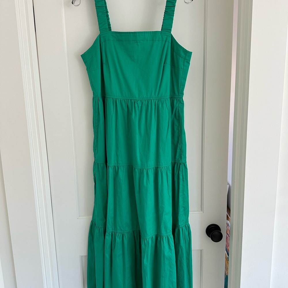 Green maxi dress